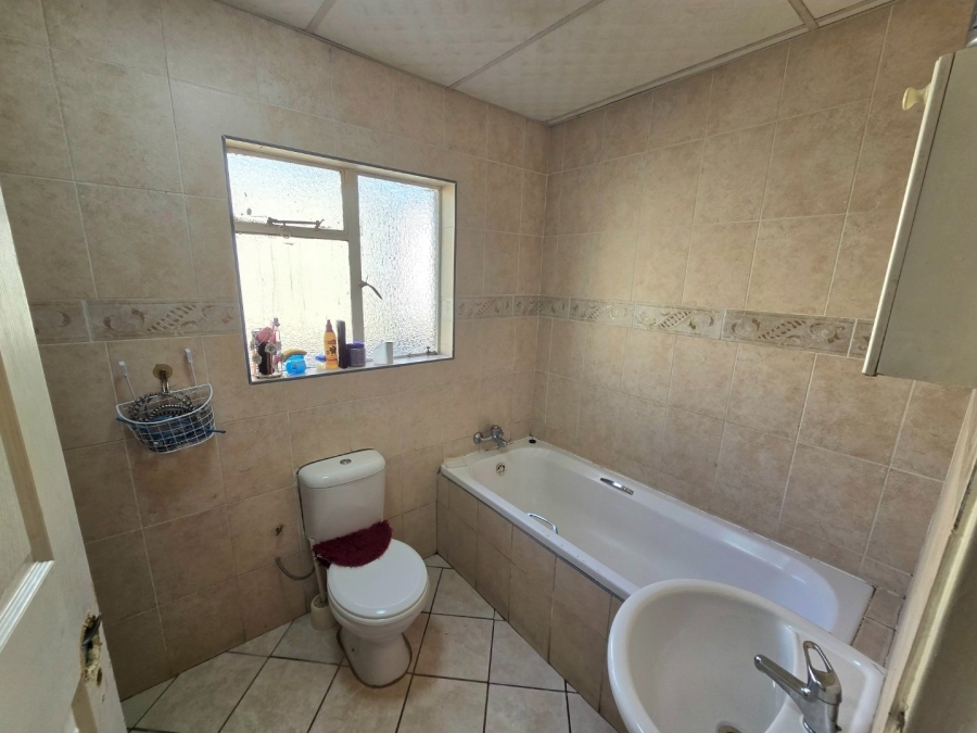 4 Bedroom Property for Sale in Dan Pienaar Free State